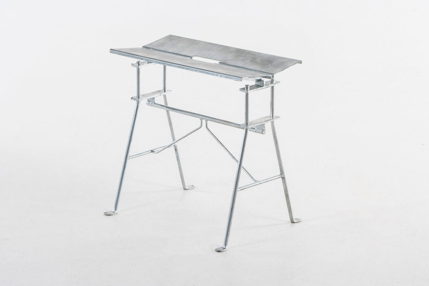 Bricolo Bench - Atelier Jones Design