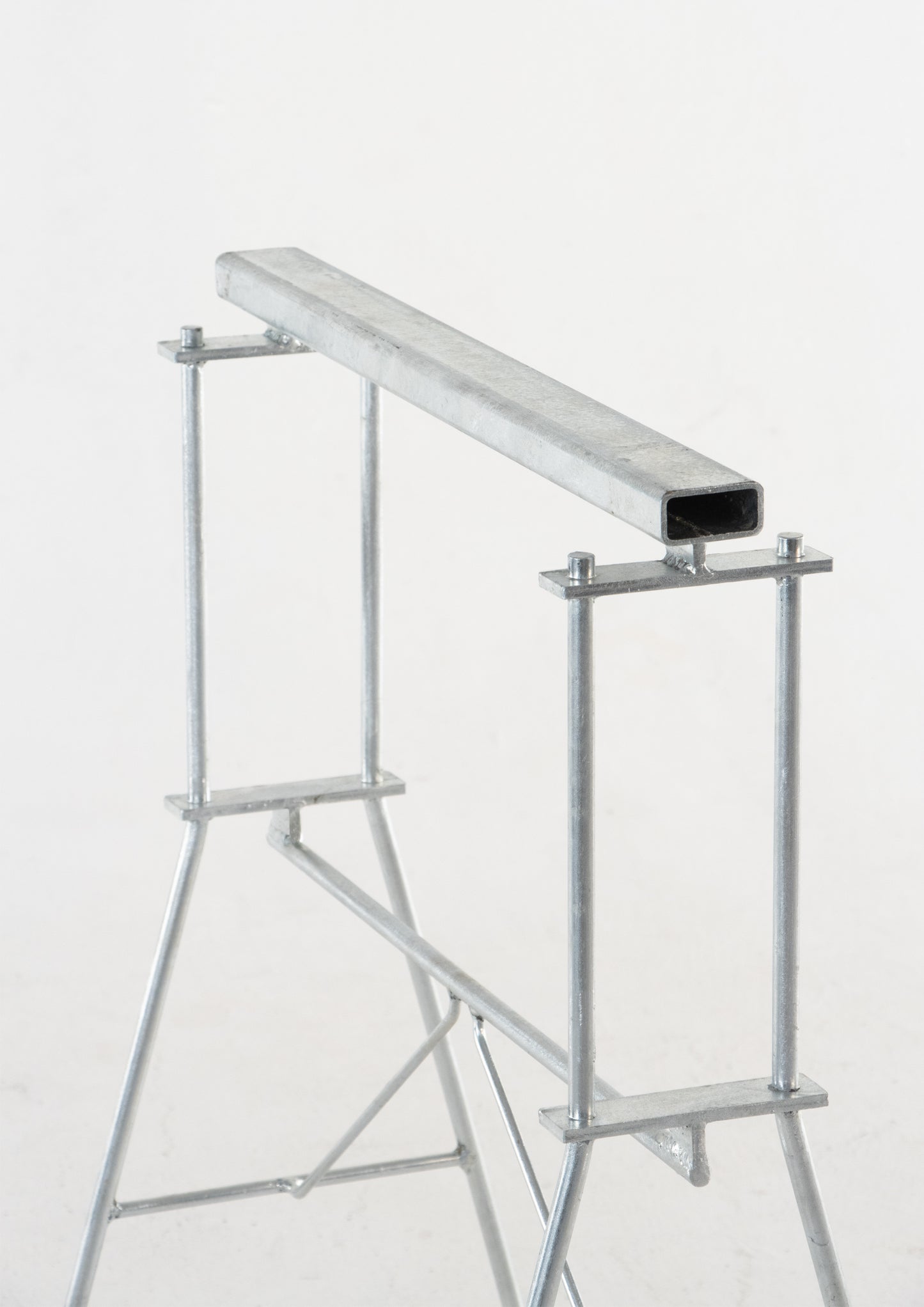 Bricolo Trestles - Atelier Jones Design 