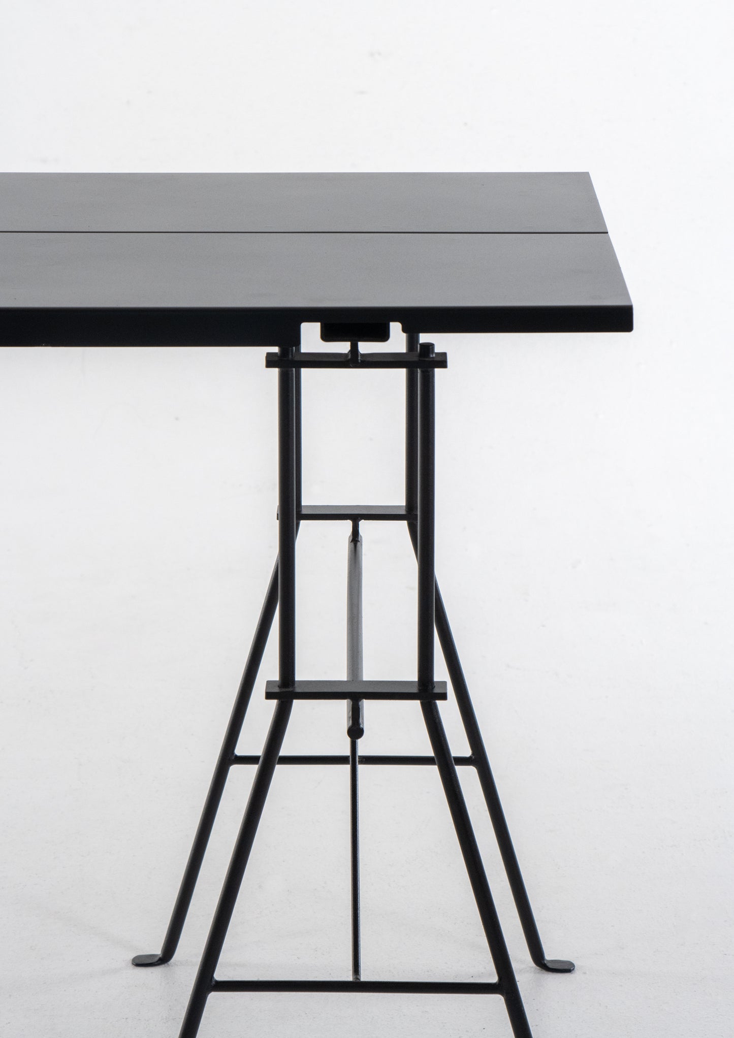 Bricolo Trestle Table - Atelier Jones Design 