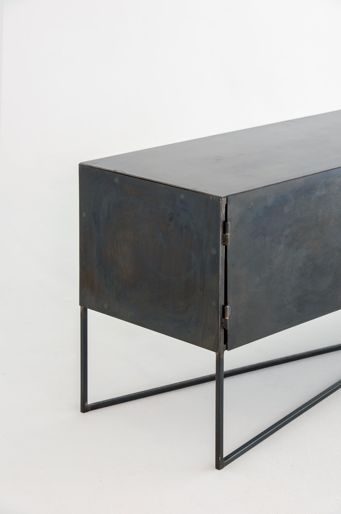 Delta Unit Tri-Doors | Patinated steel – Atelier Jones Design